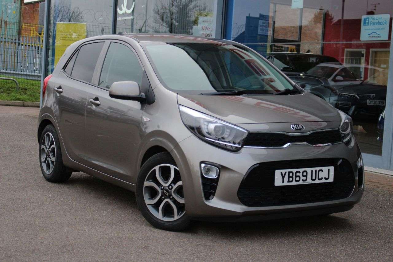 A 2019 KIA PICANTO 1.0 Titanium Edition Hatchback 5dr Petrol Manual Euro 6 (s/s) (66 bhp) LOW A 2019 KIA PICANTO 1.0 Titanium Edition Hatchback 5dr Petrol Manual Euro 6 (s/s) (66 bhp) LOW
