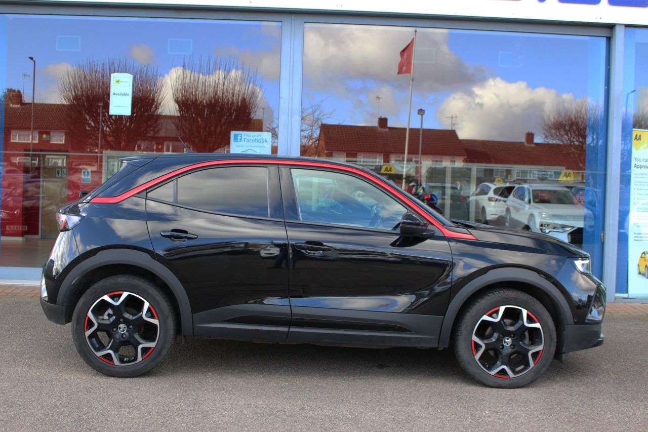 A 2022 VAUXHALL MOKKA 1.2 Turbo SRi Premium SUV 5dr Petrol Manual Euro 6 (s/s) (100 ps) DIGITAL D A 2022 VAUXHALL MOKKA 1.2 Turbo SRi Premium SUV 5dr Petrol Manual Euro 6 (s/s) (100 ps) DIGITAL D