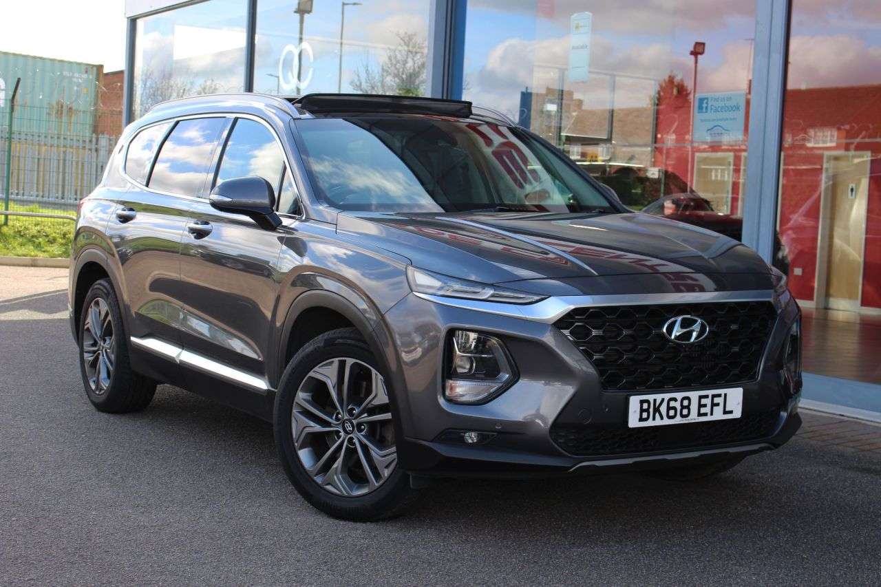 A 2018 HYUNDAI SANTA FE 2.2L CRDI PREMIUM SE 4WD 5d AUTO 197 BHP 7 SEATS, HTD/LTHR, HUD, LDW/BSA, A 2018 HYUNDAI SANTA FE 2.2L CRDI PREMIUM SE 4WD 5d AUTO 197 BHP 7 SEATS, HTD/LTHR, HUD, LDW/BSA,