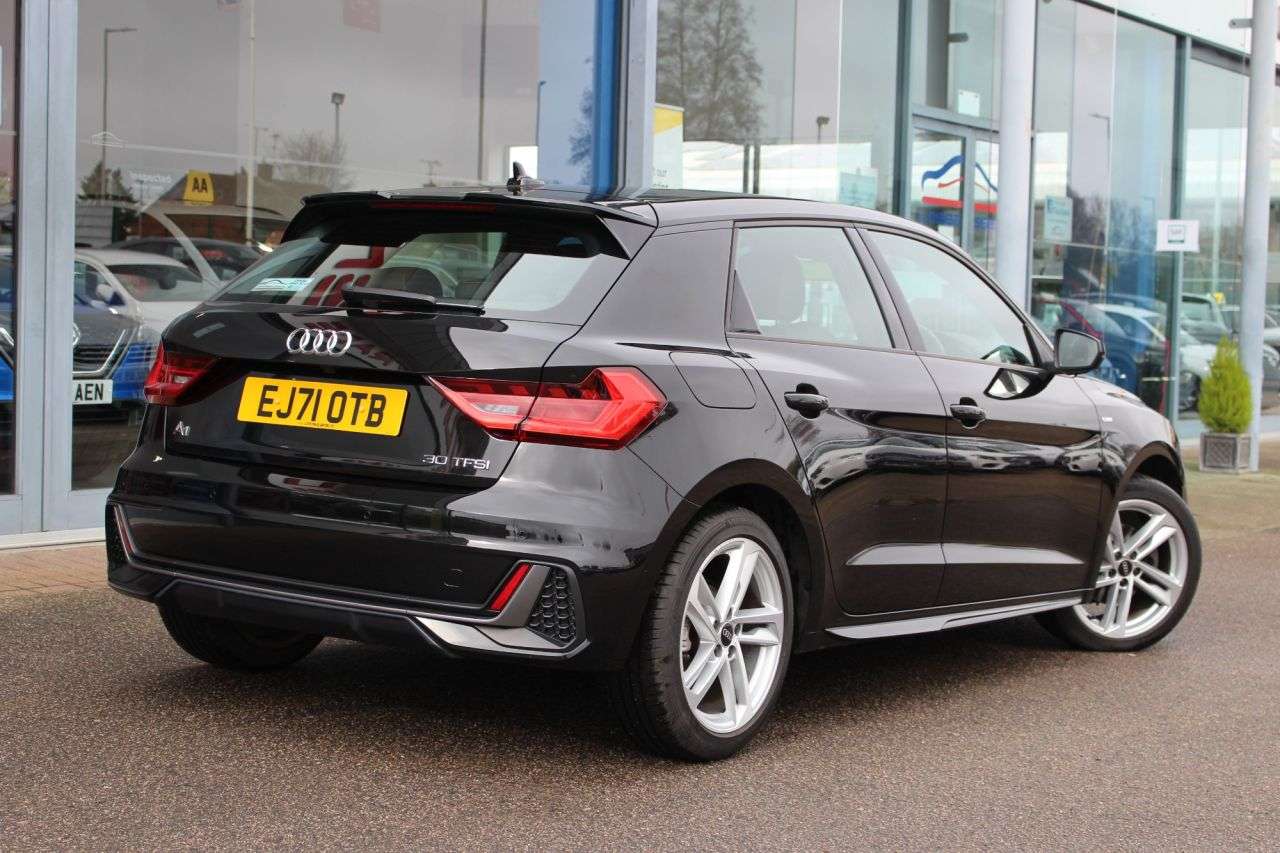 2021 AUDI A1 2021 AUDI A1