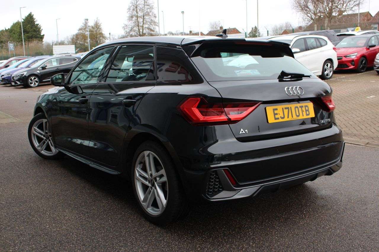 2021 AUDI A1 2021 AUDI A1