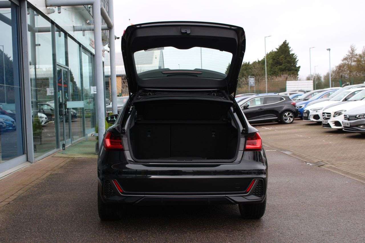 2021 AUDI A1 2021 AUDI A1