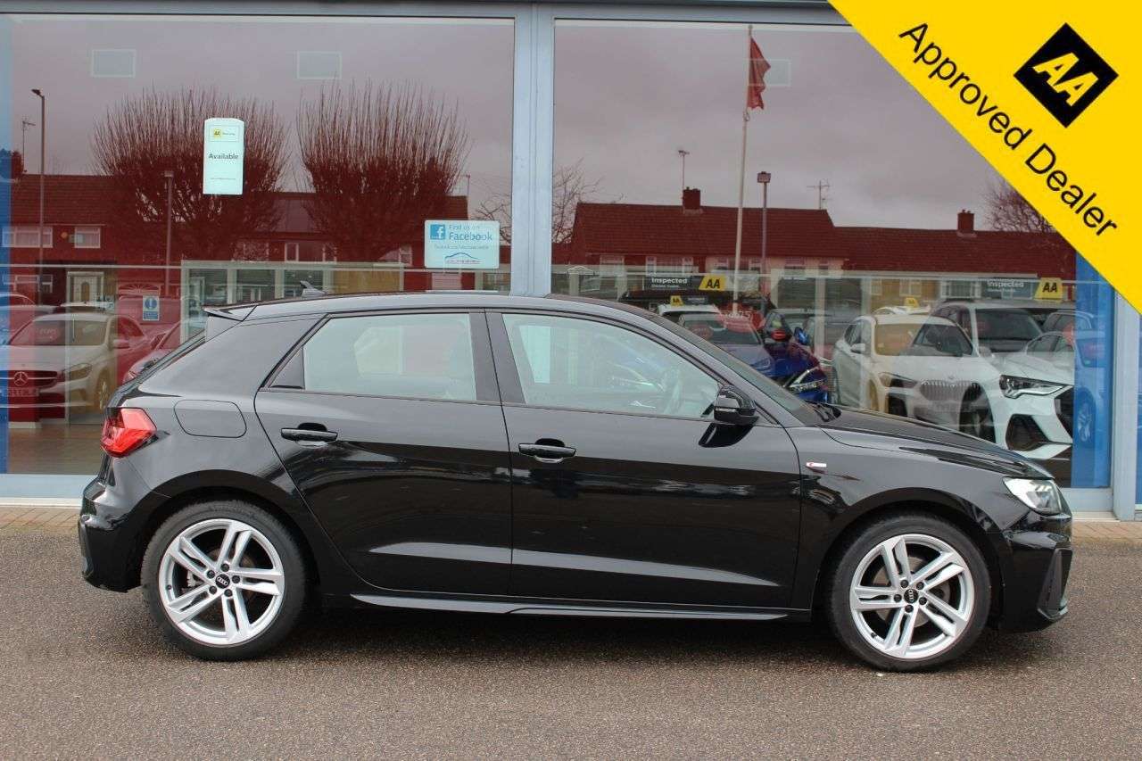 2021 AUDI A1 2021 AUDI A1