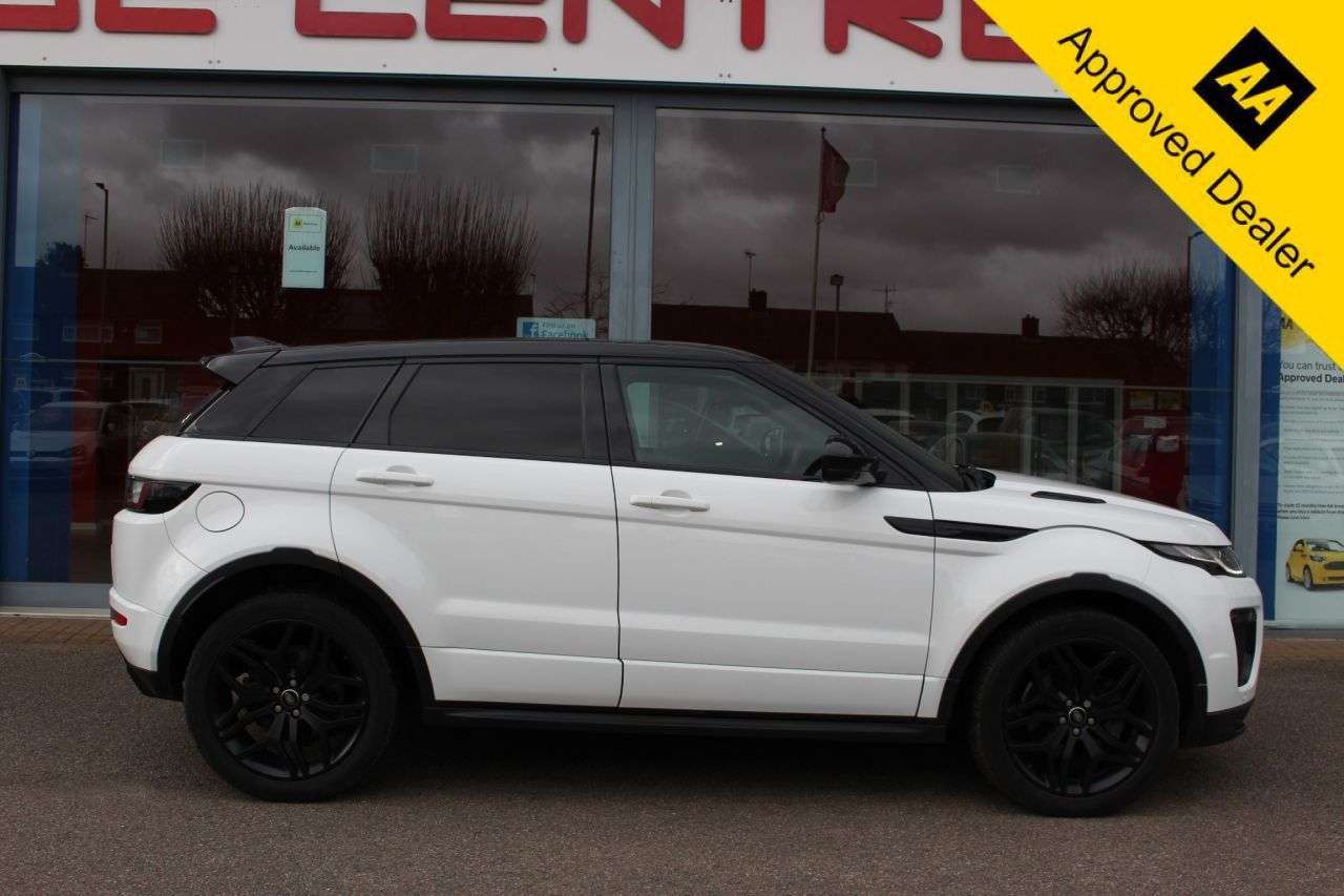 A 2015 LAND ROVER RANGE ROVER EVOQUE 2.0 TD4 HSE Dynamic SUV 5dr Diesel Auto 4WD Euro 6 (s/s) (180 ps) 20" ALLOY A 2015 LAND ROVER RANGE ROVER EVOQUE 2.0 TD4 HSE Dynamic SUV 5dr Diesel Auto 4WD Euro 6 (s/s) (180 ps) 20" ALLOY