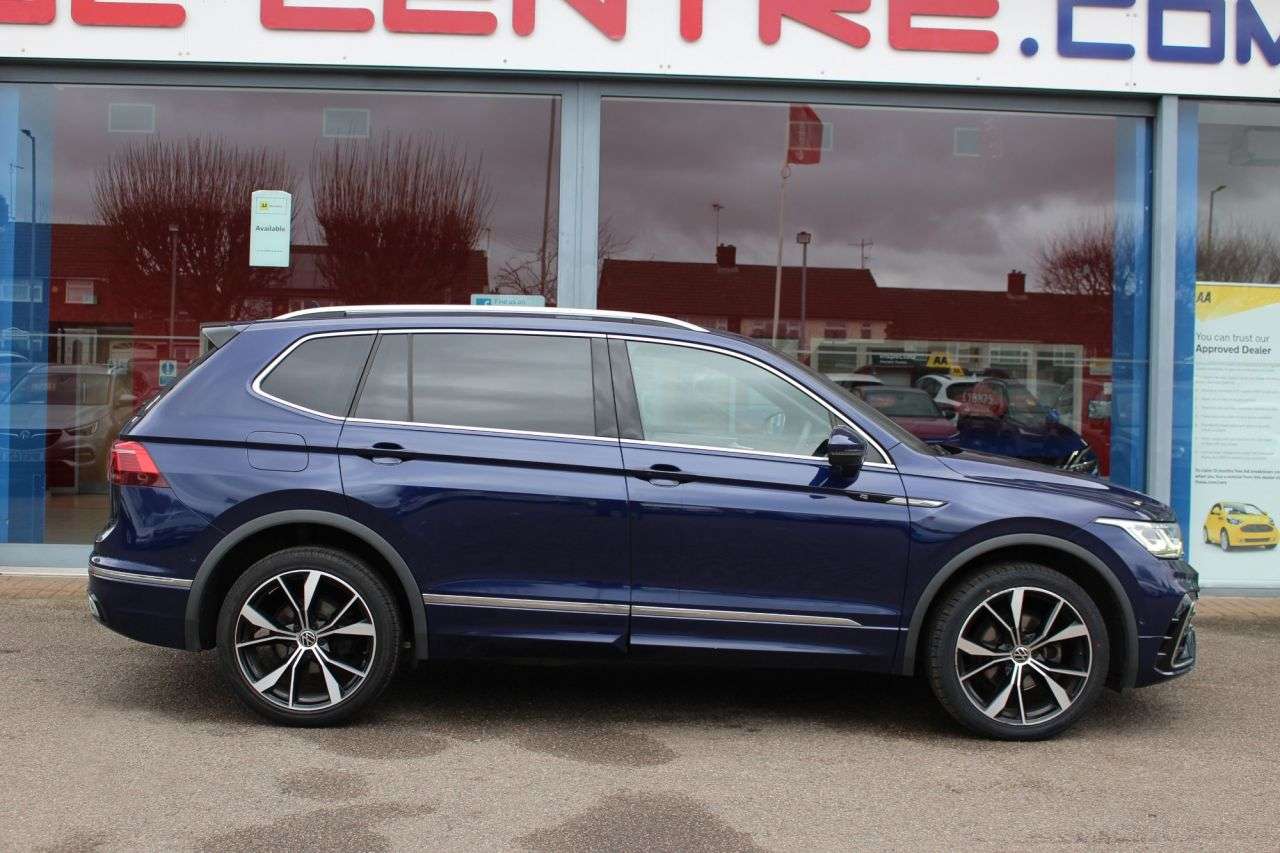 A 2022 VOLKSWAGEN TIGUAN ALLSPACE 1.5 TSI R-Line SUV 5dr Petrol DSG Euro 6 (s/s) (150 ps) 7 SETAS, P/ASSIST, A 2022 VOLKSWAGEN TIGUAN ALLSPACE 1.5 TSI R-Line SUV 5dr Petrol DSG Euro 6 (s/s) (150 ps) 7 SETAS, P/ASSIST,