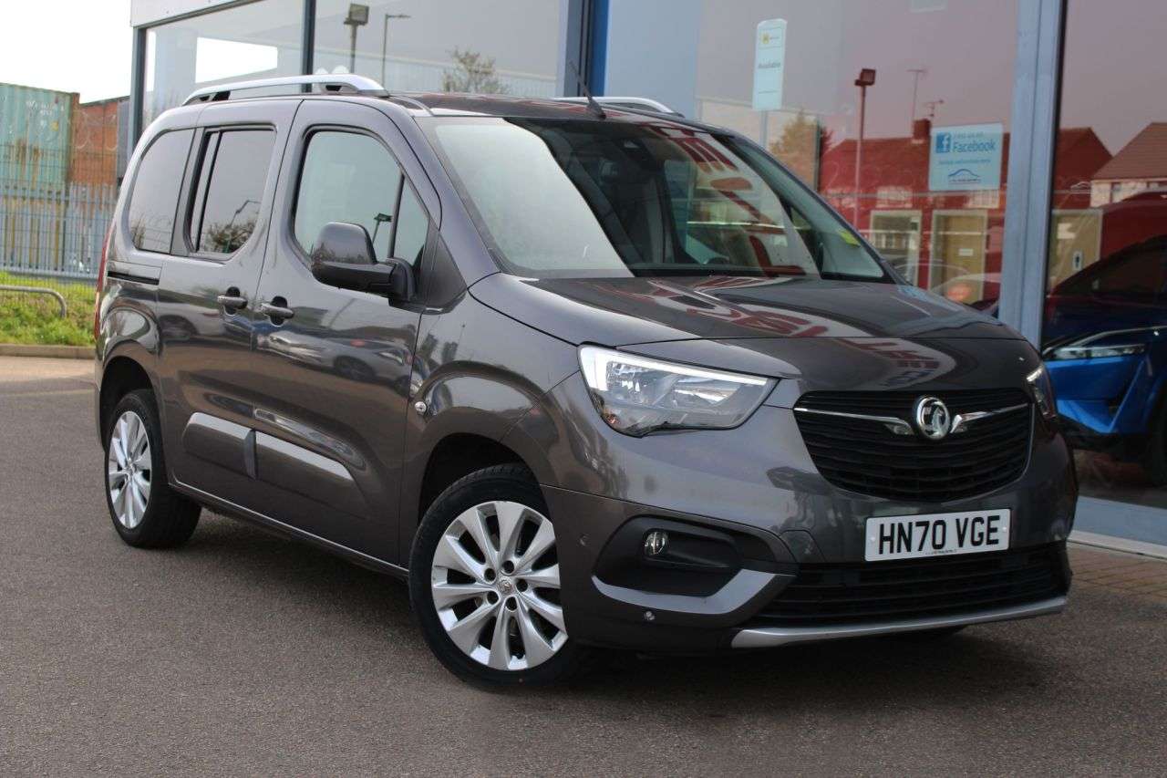 A 2020 VAUXHALL COMBO LIFE 1.2 Turbo Elite MPV 5dr Petrol Auto Euro 6 (s/s) (7 Seat) (130 ps) CRUISE/L A 2020 VAUXHALL COMBO LIFE 1.2 Turbo Elite MPV 5dr Petrol Auto Euro 6 (s/s) (7 Seat) (130 ps) CRUISE/L