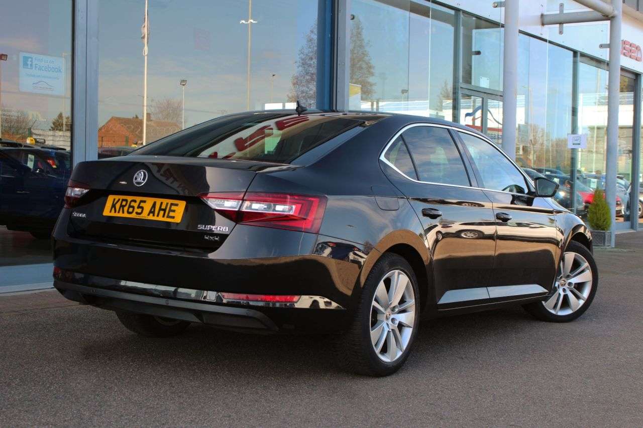 2015 SKODA SUPERB 2015 SKODA SUPERB