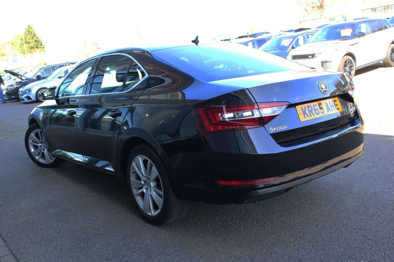 2015 SKODA SUPERB 2015 SKODA SUPERB