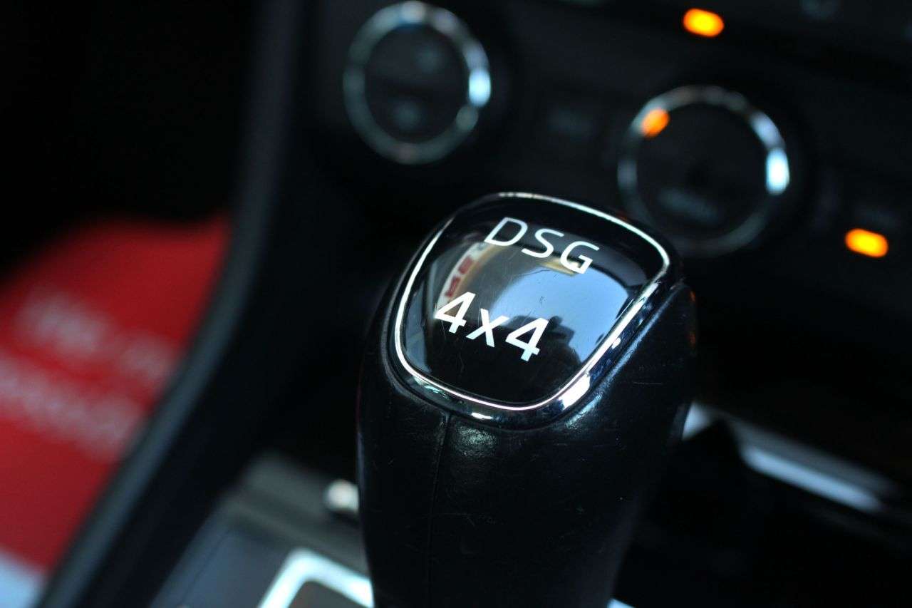 2015 SKODA SUPERB 2015 SKODA SUPERB