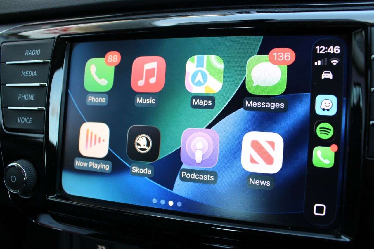 2015 SKODA SUPERB 2015 SKODA SUPERB