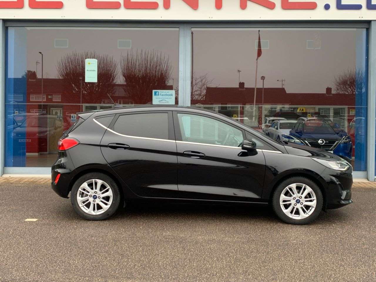 A 2022 FORD FIESTA 1.0T EcoBoost MHEV Titanium Hatchback 5dr Petrol Hybrid DCT Euro 6 (s/s) (1 A 2022 FORD FIESTA 1.0T EcoBoost MHEV Titanium Hatchback 5dr Petrol Hybrid DCT Euro 6 (s/s) (1