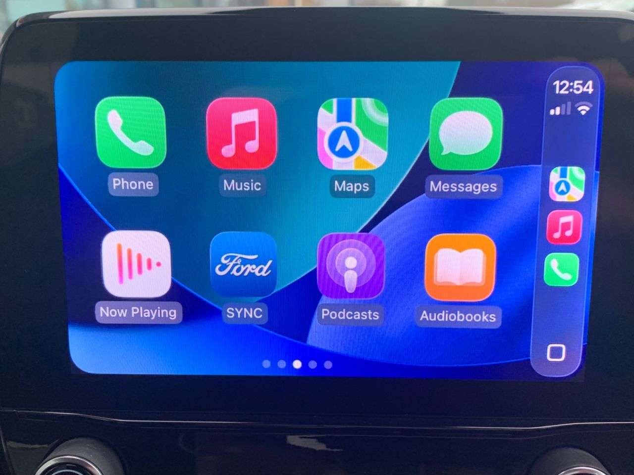 A 2022 FORD FIESTA 1.0T EcoBoost MHEV Titanium Hatchback 5dr Petrol Hybrid DCT Euro 6 (s/s) (1 A 2022 FORD FIESTA 1.0T EcoBoost MHEV Titanium Hatchback 5dr Petrol Hybrid DCT Euro 6 (s/s) (1