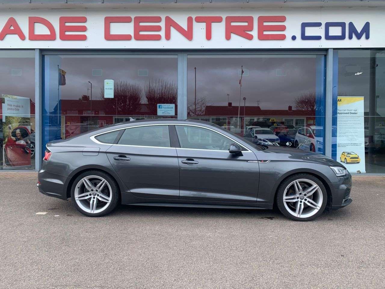 A 2019 AUDI A5 2.0 TFSI 35 S line Sportback 5dr Petrol S Tronic Euro 6 (s/s) (150 ps) 19" A 2019 AUDI A5 2.0 TFSI 35 S line Sportback 5dr Petrol S Tronic Euro 6 (s/s) (150 ps) 19"