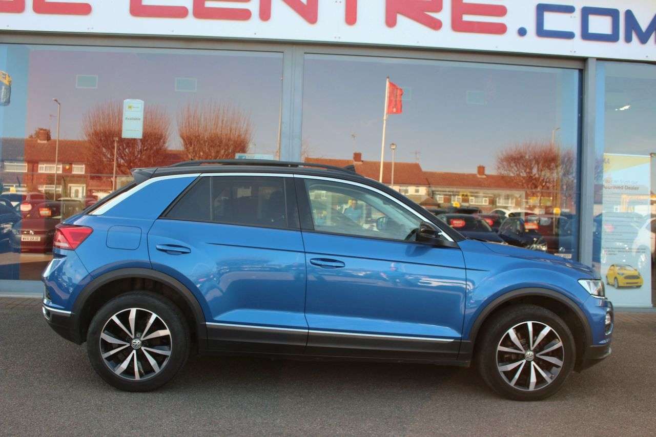 A 2019 VOLKSWAGEN T-ROC 2.0 TDI Design SUV 5dr Diesel DSG Euro 6 (s/s) (150 ps) 18" ALLOYS, ACC/LKA A 2019 VOLKSWAGEN T-ROC 2.0 TDI Design SUV 5dr Diesel DSG Euro 6 (s/s) (150 ps) 18" ALLOYS, ACC/LKA