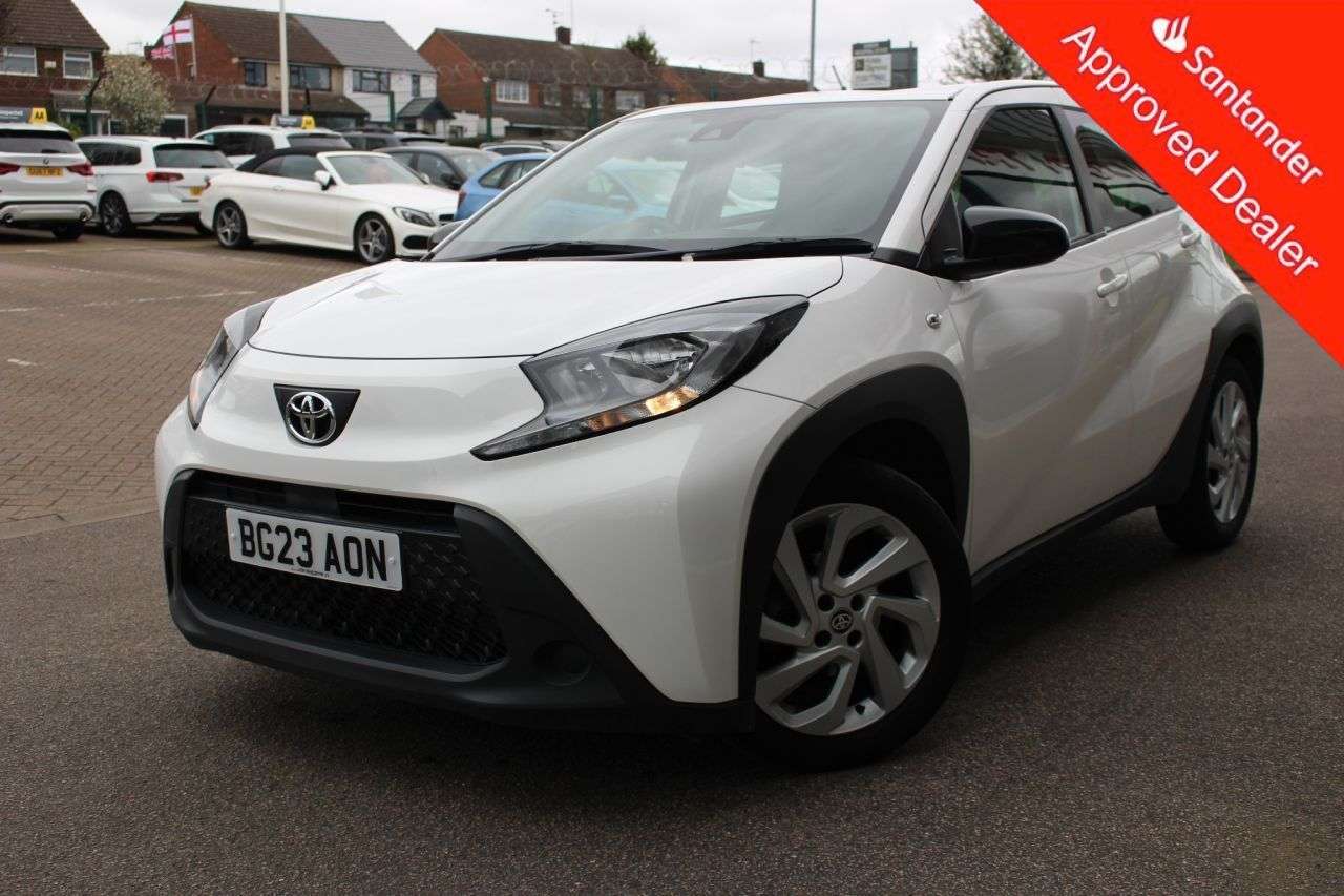 2023 TOYOTA AYGO X 2023 TOYOTA AYGO X