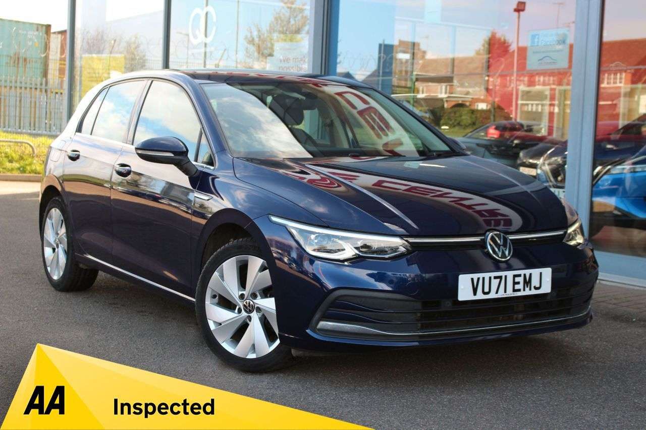 A 2021 VOLKSWAGEN GOLF 1.5 TSI Style Hatchback 5dr Petrol Manual Euro 6 (s/s) (130 ps) P/SENSORS, A 2021 VOLKSWAGEN GOLF 1.5 TSI Style Hatchback 5dr Petrol Manual Euro 6 (s/s) (130 ps) P/SENSORS,