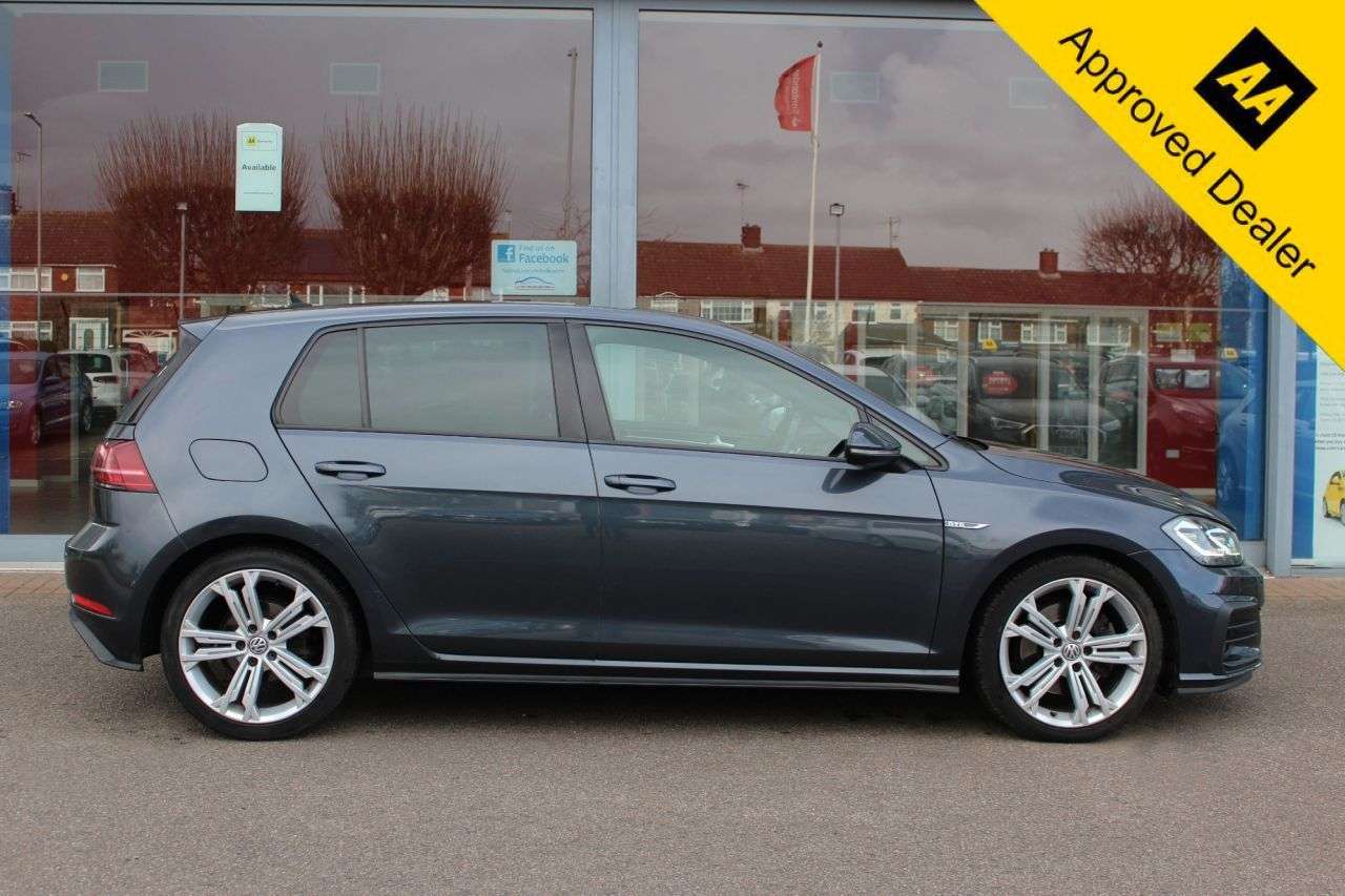 A 2018 VOLKSWAGEN GOLF 2.0 TDI GTD Hatchback 5dr Diesel DSG Euro 6 (s/s) (184 ps) 18" ALLOYS, DAB, A 2018 VOLKSWAGEN GOLF 2.0 TDI GTD Hatchback 5dr Diesel DSG Euro 6 (s/s) (184 ps) 18" ALLOYS, DAB,