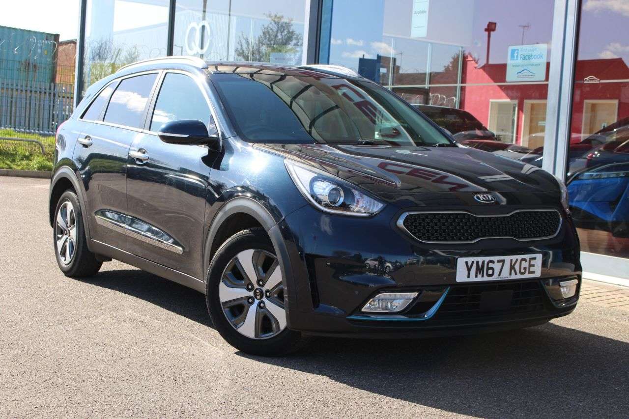 A 2018 KIA NIRO 1.6 GDi 8.9kWh 3 SUV 5dr Petrol Plug-in Hybrid DCT Euro 6 (s/s) (139 bhp) W A 2018 KIA NIRO 1.6 GDi 8.9kWh 3 SUV 5dr Petrol Plug-in Hybrid DCT Euro 6 (s/s) (139 bhp) W