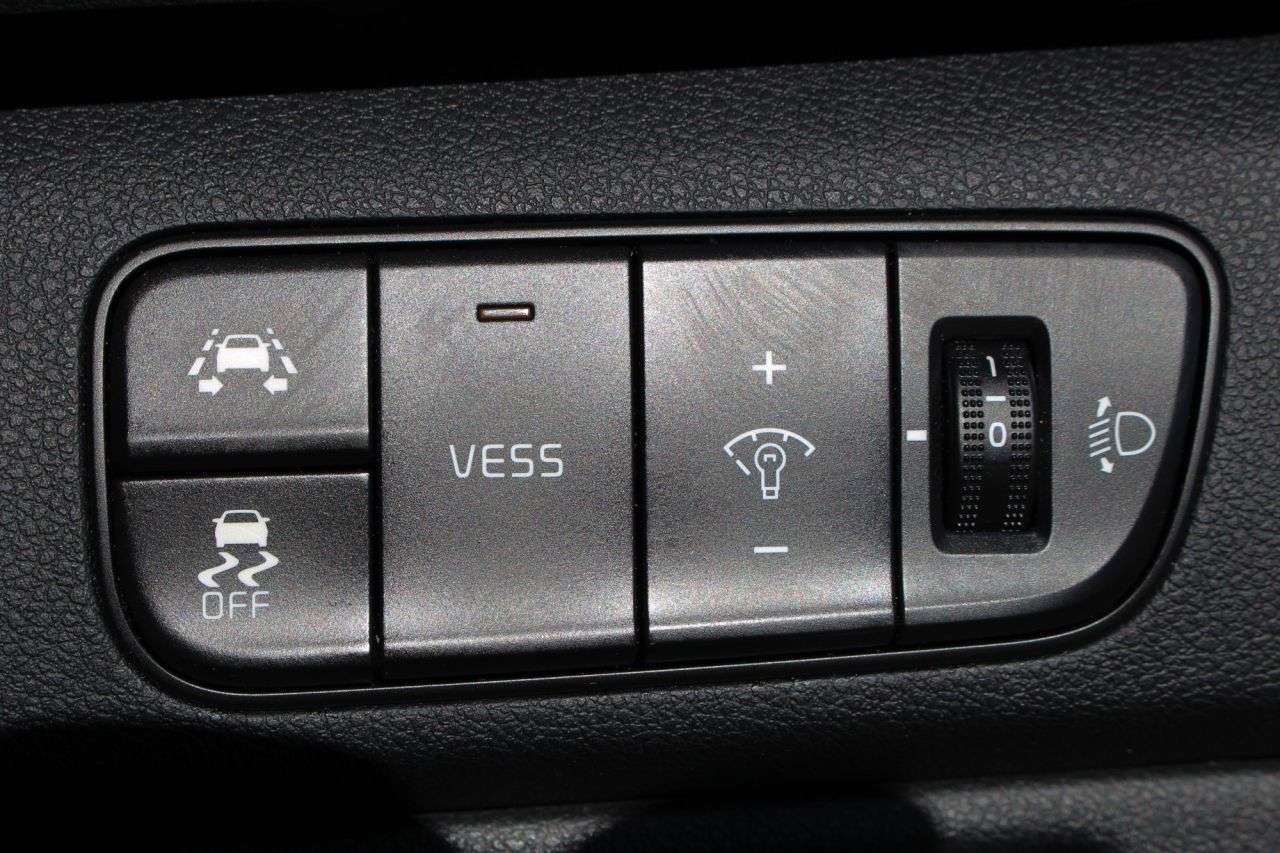 2018 KIA NIRO 2018 KIA NIRO