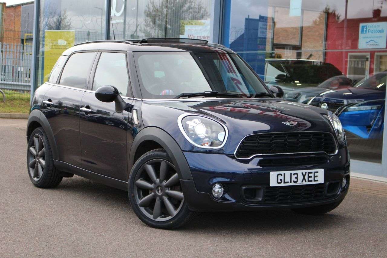 A 2013 MINI COUNTRYMAN 1.6 Cooper S SUV 5dr Petrol Manual ALL4 Euro 5 (s/s) (184 ps) NAV, PAN ROOF A 2013 MINI COUNTRYMAN 1.6 Cooper S SUV 5dr Petrol Manual ALL4 Euro 5 (s/s) (184 ps) NAV, PAN ROOF