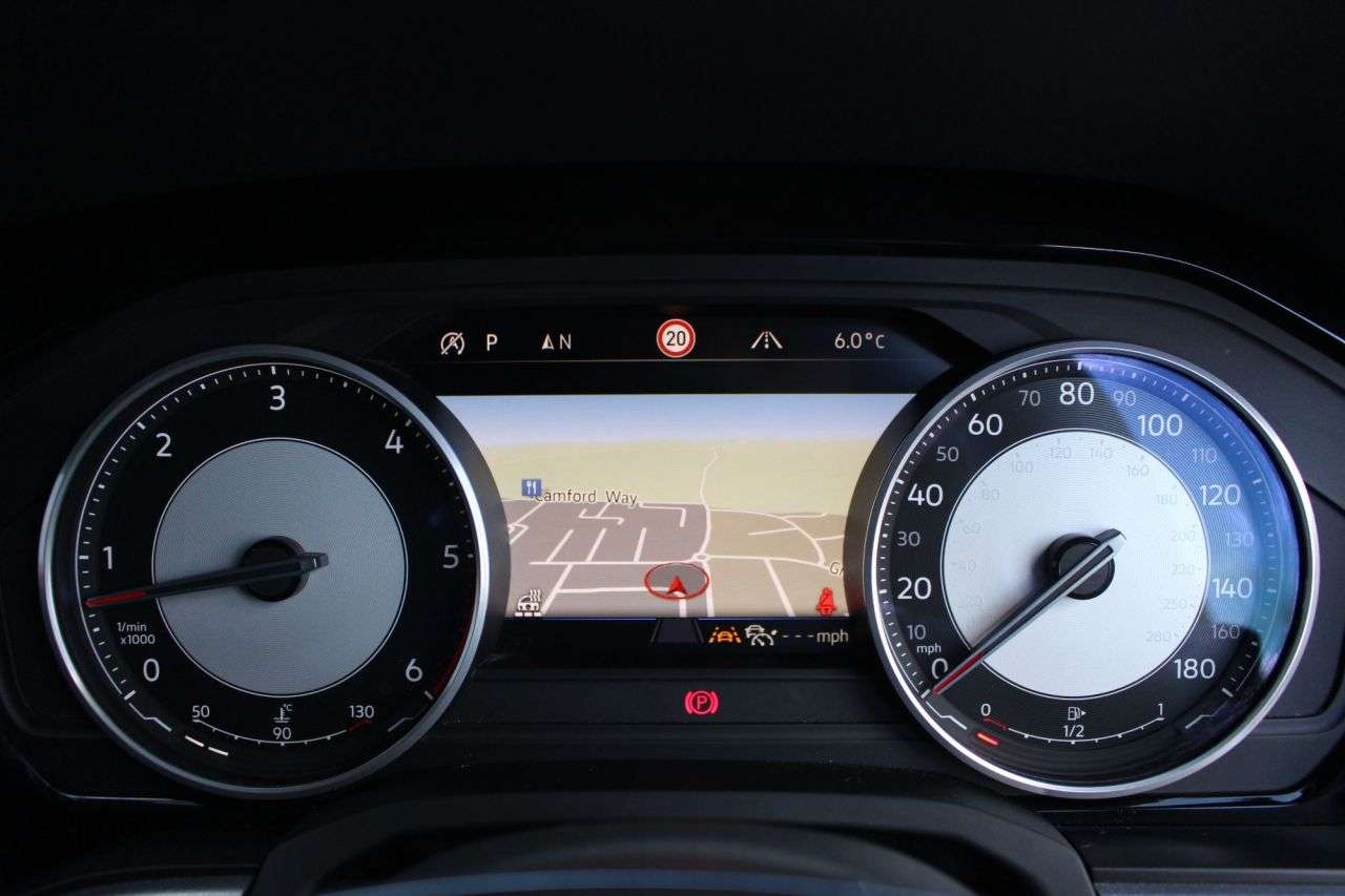 2018 VOLKSWAGEN TOUAREG 2018 VOLKSWAGEN TOUAREG