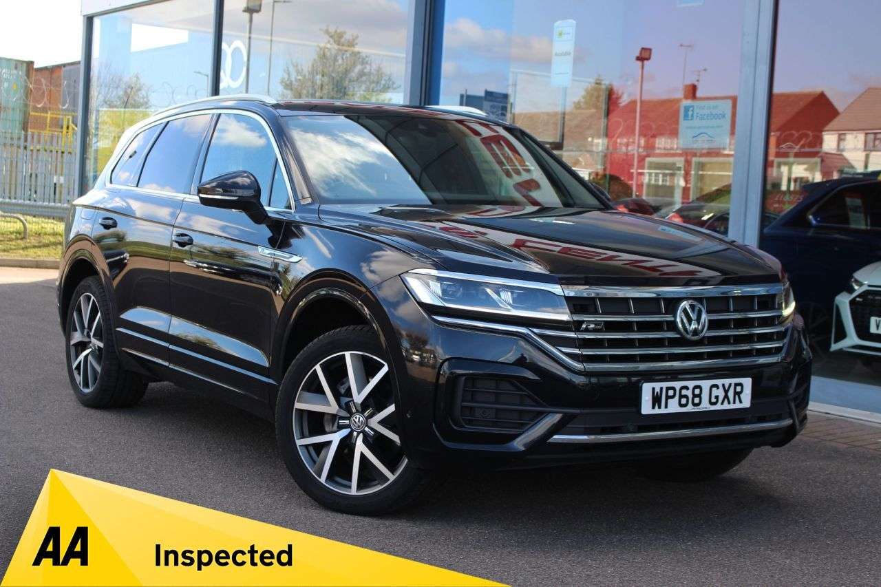 A 2018 VOLKSWAGEN TOUAREG 3.0 TDI V6 R-Line SUV 5dr Diesel Tiptronic 4Motion Euro 6 (s/s) (231 ps) HT A 2018 VOLKSWAGEN TOUAREG 3.0 TDI V6 R-Line SUV 5dr Diesel Tiptronic 4Motion Euro 6 (s/s) (231 ps) HT