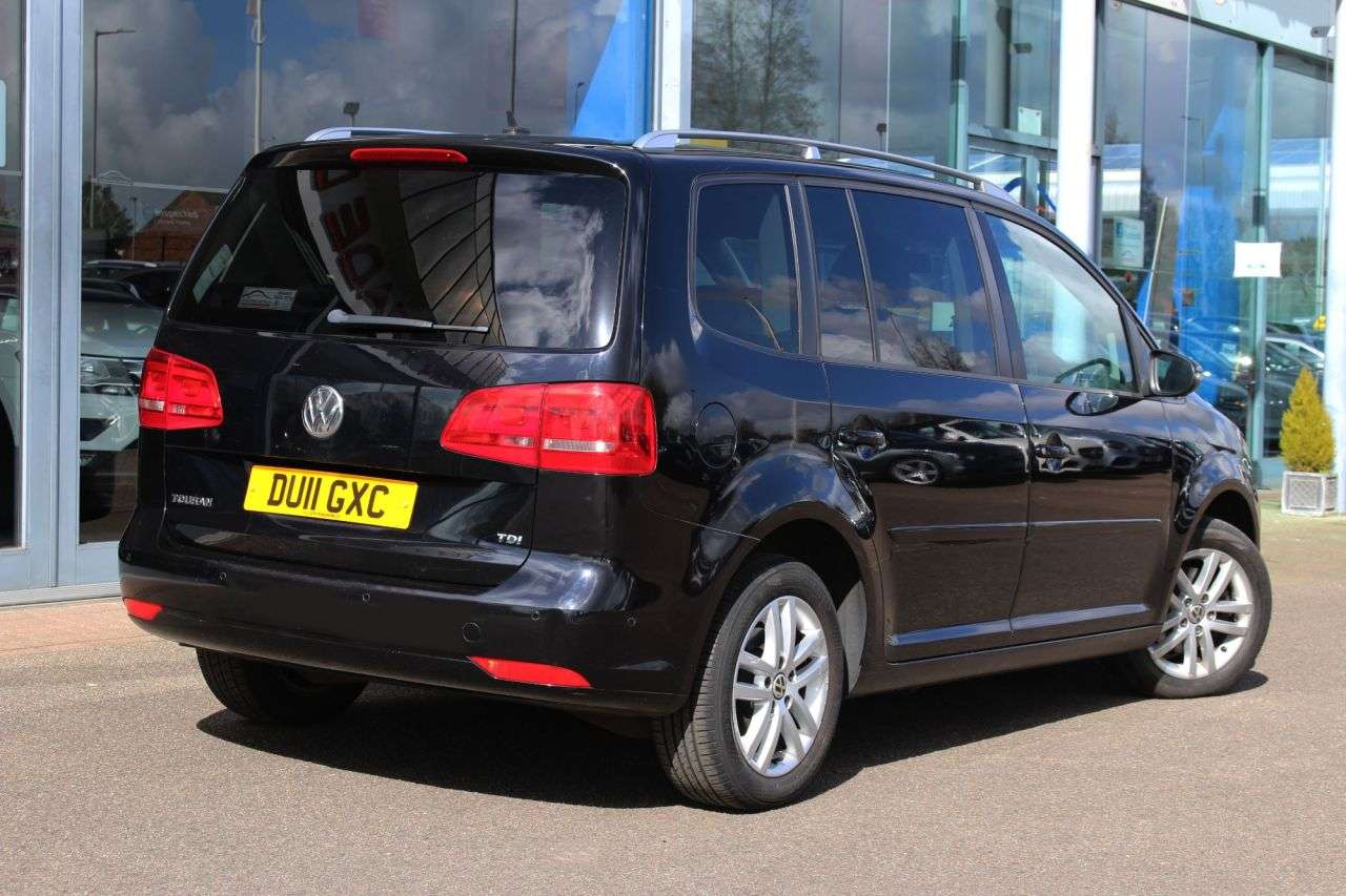 2011 VOLKSWAGEN TOURAN 2011 VOLKSWAGEN TOURAN