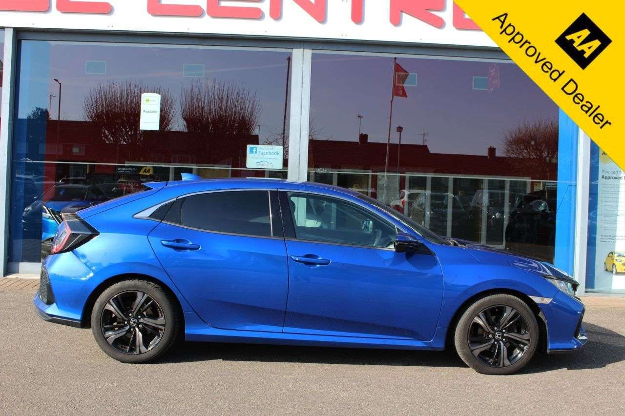 A 2018 HONDA CIVIC 1.0 VTEC Turbo SR Hatchback 5dr Petrol Manual Euro 6 (s/s) (126 ps) DAB, 18 A 2018 HONDA CIVIC 1.0 VTEC Turbo SR Hatchback 5dr Petrol Manual Euro 6 (s/s) (126 ps) DAB, 18
