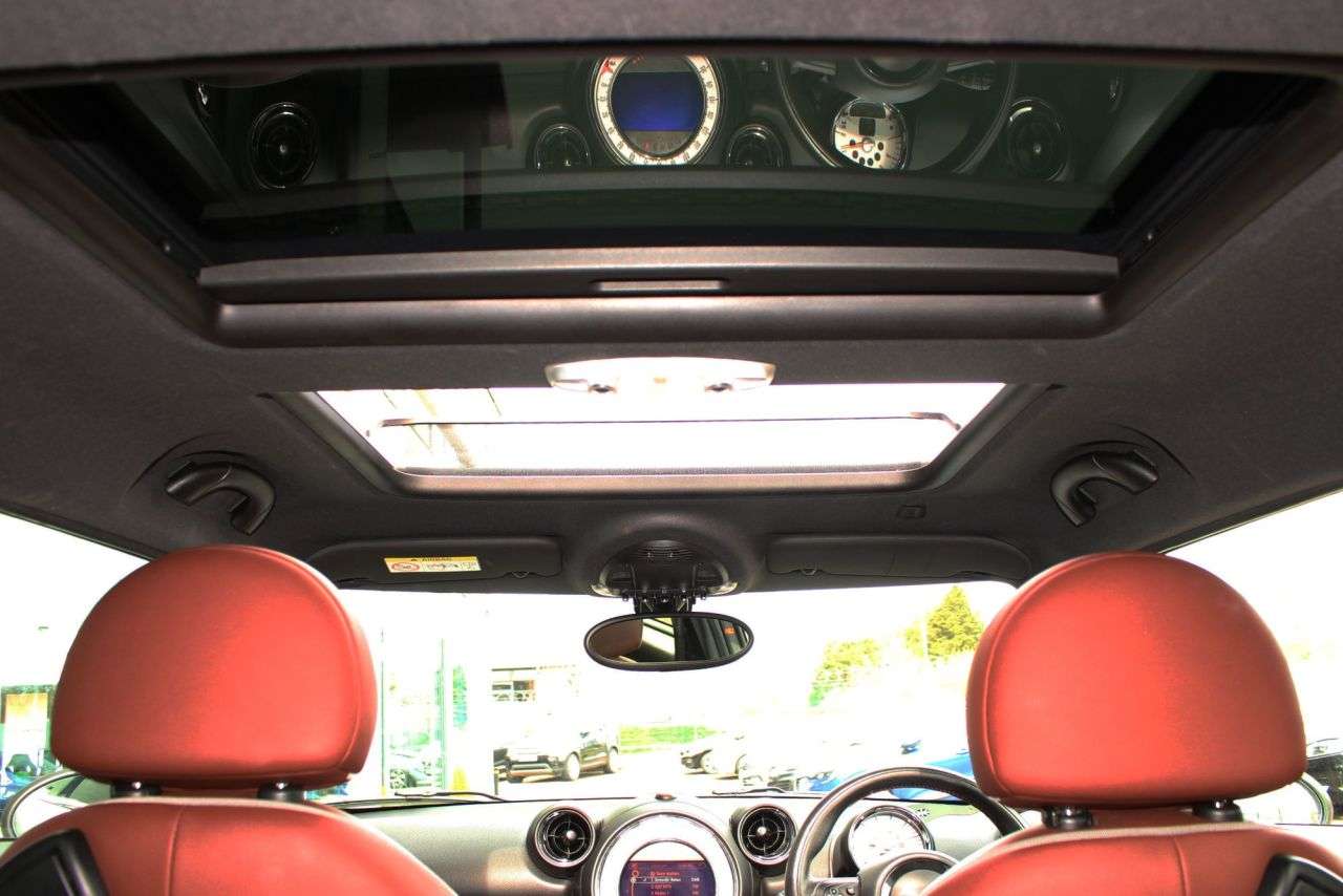 A 2014 MINI PACEMAN DIESEL COUPE 2.0 Cooper SD SUV 3dr Diesel Manual ALL4 Euro 5 (s/s) (143 ps) NAV, PAN ROO A 2014 MINI PACEMAN DIESEL COUPE 2.0 Cooper SD SUV 3dr Diesel Manual ALL4 Euro 5 (s/s) (143 ps) NAV, PAN ROO