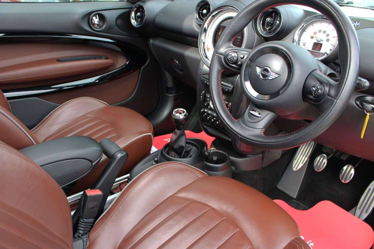 2014 MINI PACEMAN DIESEL COUPE 2014 MINI PACEMAN DIESEL COUPE