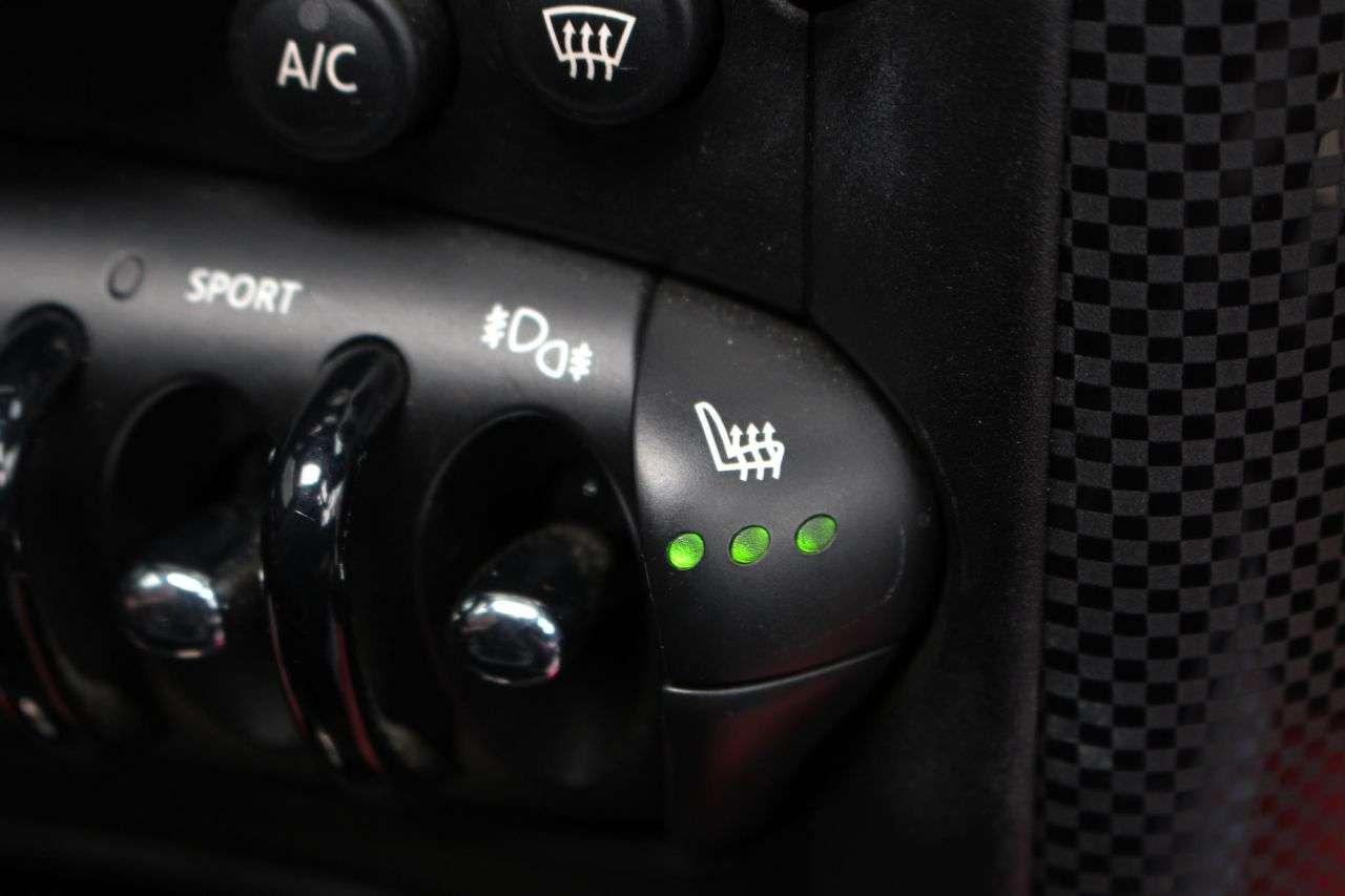 2014 MINI PACEMAN DIESEL COUPE 2014 MINI PACEMAN DIESEL COUPE