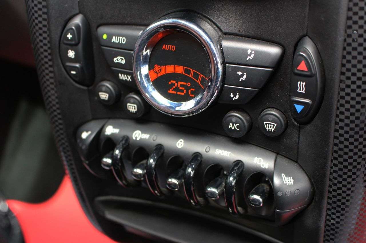 2014 MINI PACEMAN DIESEL COUPE 2014 MINI PACEMAN DIESEL COUPE