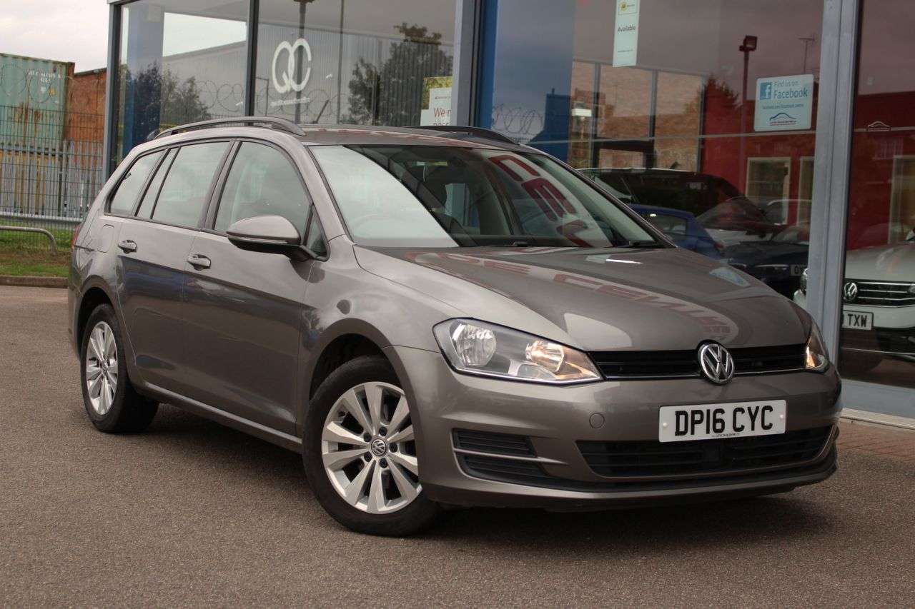 A 2016 VOLKSWAGEN GOLF 2.0 TDI BlueMotion Tech SE Estate 5dr Diesel Manual Euro 6 (s/s) (150 ps) F A 2016 VOLKSWAGEN GOLF 2.0 TDI BlueMotion Tech SE Estate 5dr Diesel Manual Euro 6 (s/s) (150 ps) F