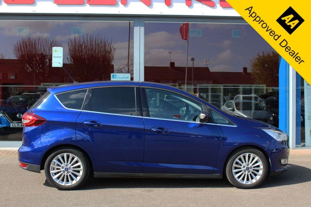 A 2016 FORD C-MAX 1.5 TDCi Titanium MPV 5dr Diesel Powershift Euro 6 (s/s) (120 ps) LOW MILES A 2016 FORD C-MAX 1.5 TDCi Titanium MPV 5dr Diesel Powershift Euro 6 (s/s) (120 ps) LOW MILES
