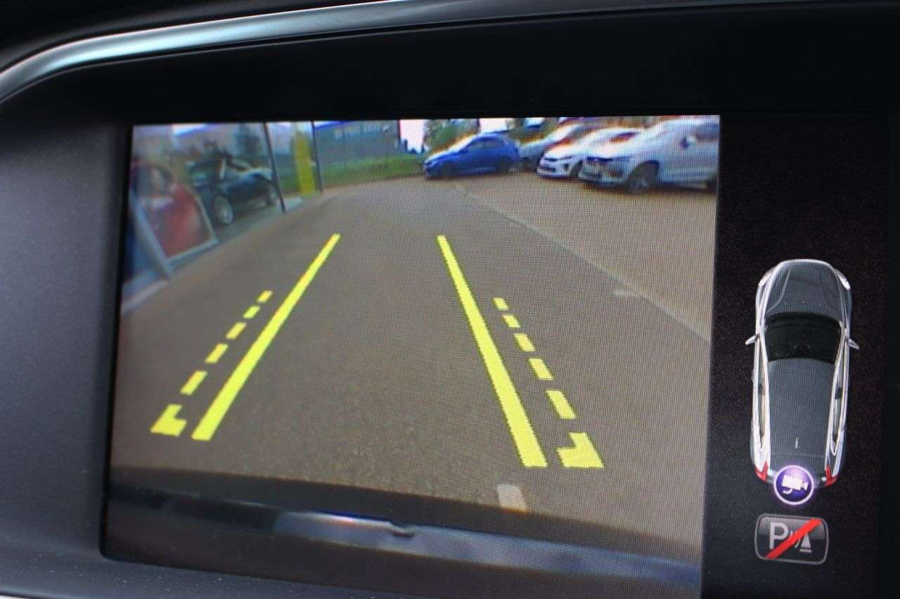 2019 VOLVO V40 2019 VOLVO V40