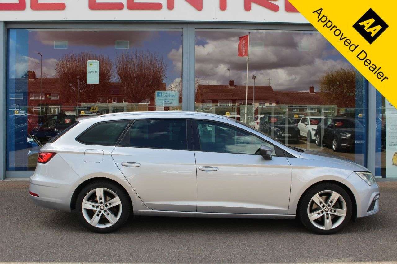 A 2018 SEAT LEON 2.0 TDI FR Technology ST 5dr Diesel Manual Euro 6 (s/s) (184 ps) P/SENSORS, A 2018 SEAT LEON 2.0 TDI FR Technology ST 5dr Diesel Manual Euro 6 (s/s) (184 ps) P/SENSORS,