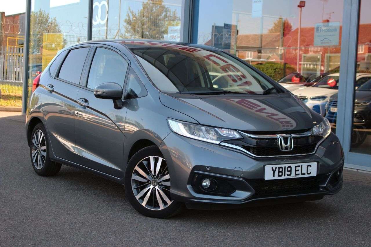 A 2019 HONDA JAZZ 1.3 i-VTEC EX Hatchback 5dr Petrol CVT Euro 6 (s/s) (102 ps) LEDS, BLUETOOT A 2019 HONDA JAZZ 1.3 i-VTEC EX Hatchback 5dr Petrol CVT Euro 6 (s/s) (102 ps) LEDS, BLUETOOT