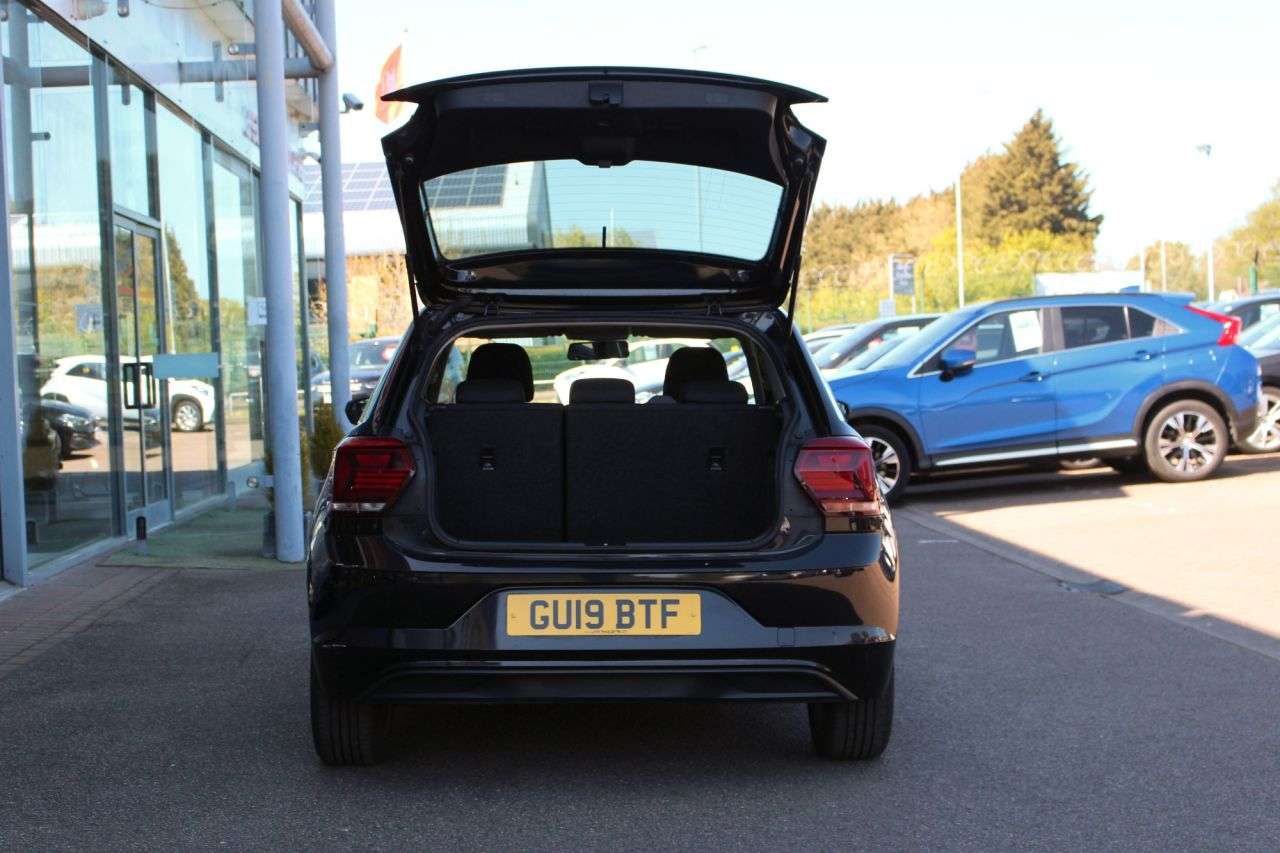 2019 VOLKSWAGEN POLO 2019 VOLKSWAGEN POLO