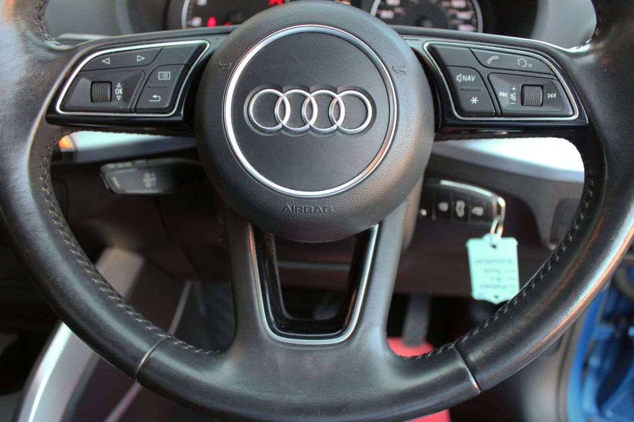 2017 AUDI Q2 2017 AUDI Q2