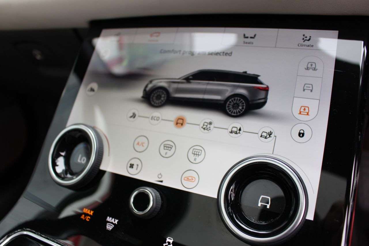 2019 LAND ROVER RANGE ROVER VELAR 2019 LAND ROVER RANGE ROVER VELAR