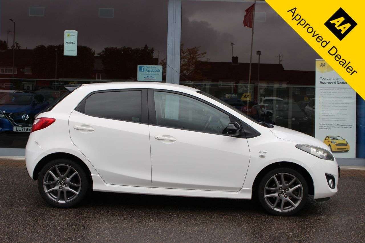 A 2014 MAZDA MAZDA2 1.3 Sport Colour Edition Hatchback 5dr Petrol Manual Euro 5 (84 ps) BLUETOO A 2014 MAZDA MAZDA2 1.3 Sport Colour Edition Hatchback 5dr Petrol Manual Euro 5 (84 ps) BLUETOO