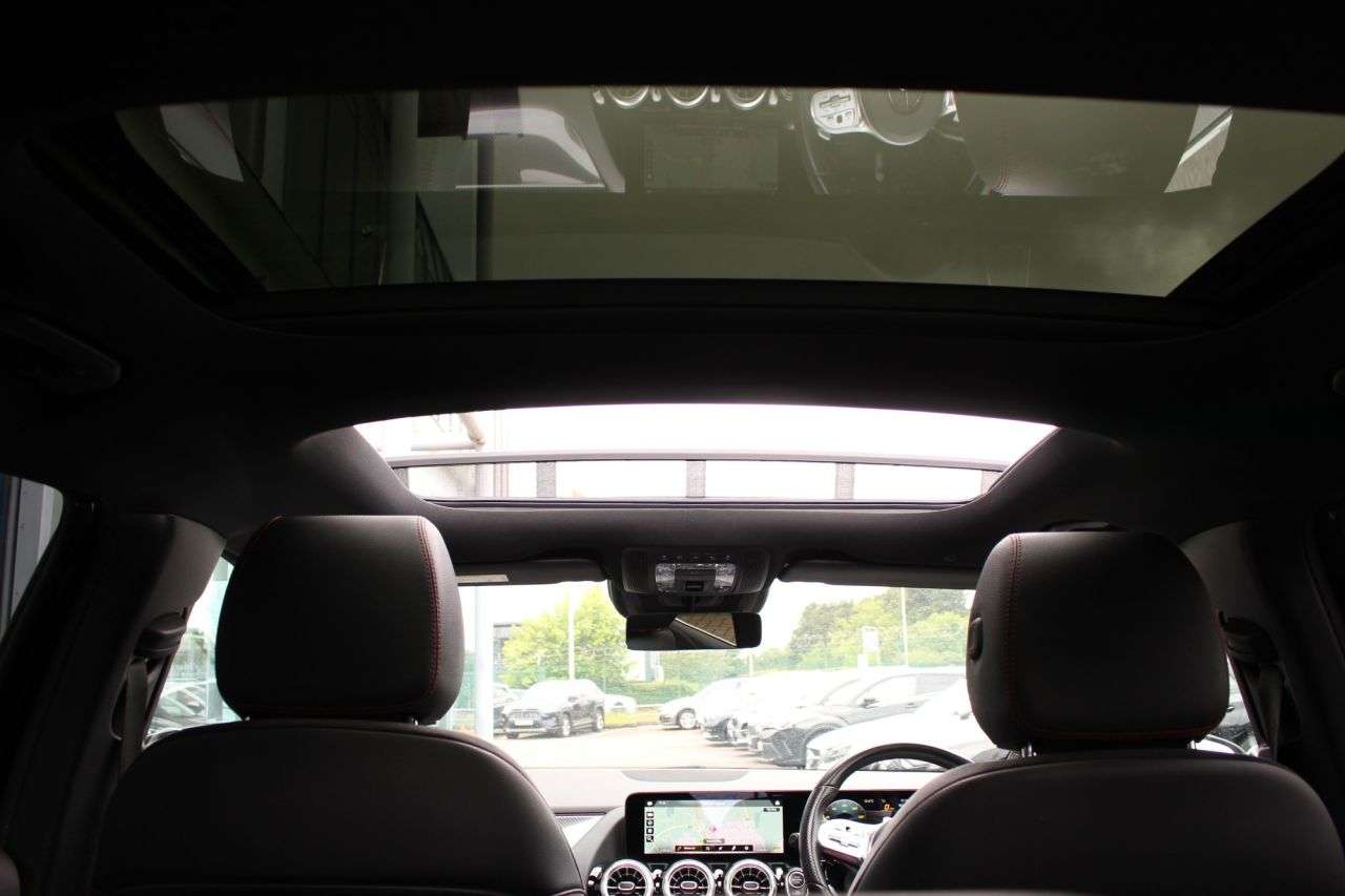 A 2021 MERCEDES-BENZ GLA 2.0 GLA220d AMG Line (Premium Plus) SUV 5dr Diesel 8G-DCT 4MATIC Euro 6 (s/ A 2021 MERCEDES-BENZ GLA 2.0 GLA220d AMG Line (Premium Plus) SUV 5dr Diesel 8G-DCT 4MATIC Euro 6 (s/