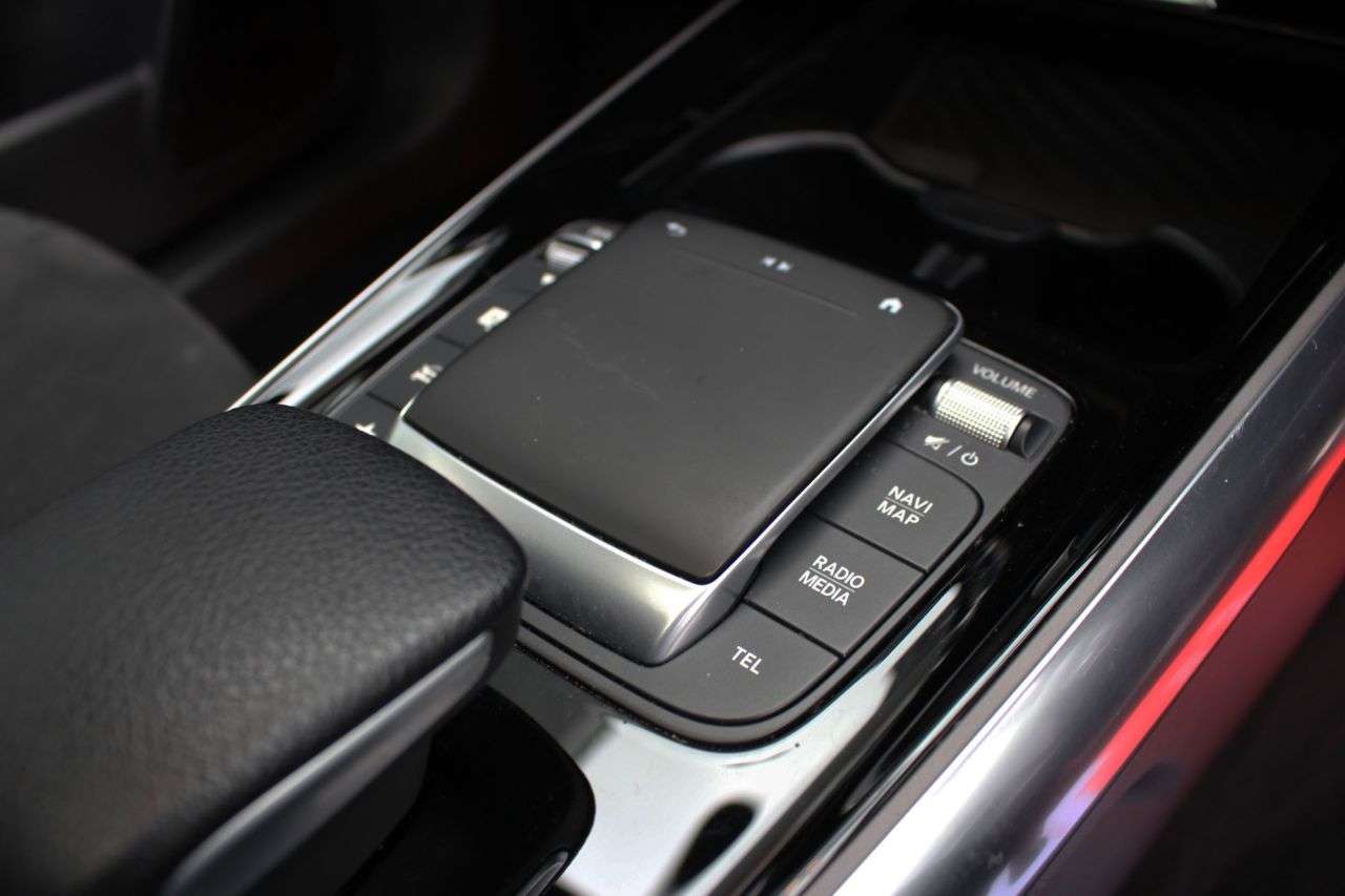 2021 MERCEDES-BENZ GLA 2021 MERCEDES-BENZ GLA