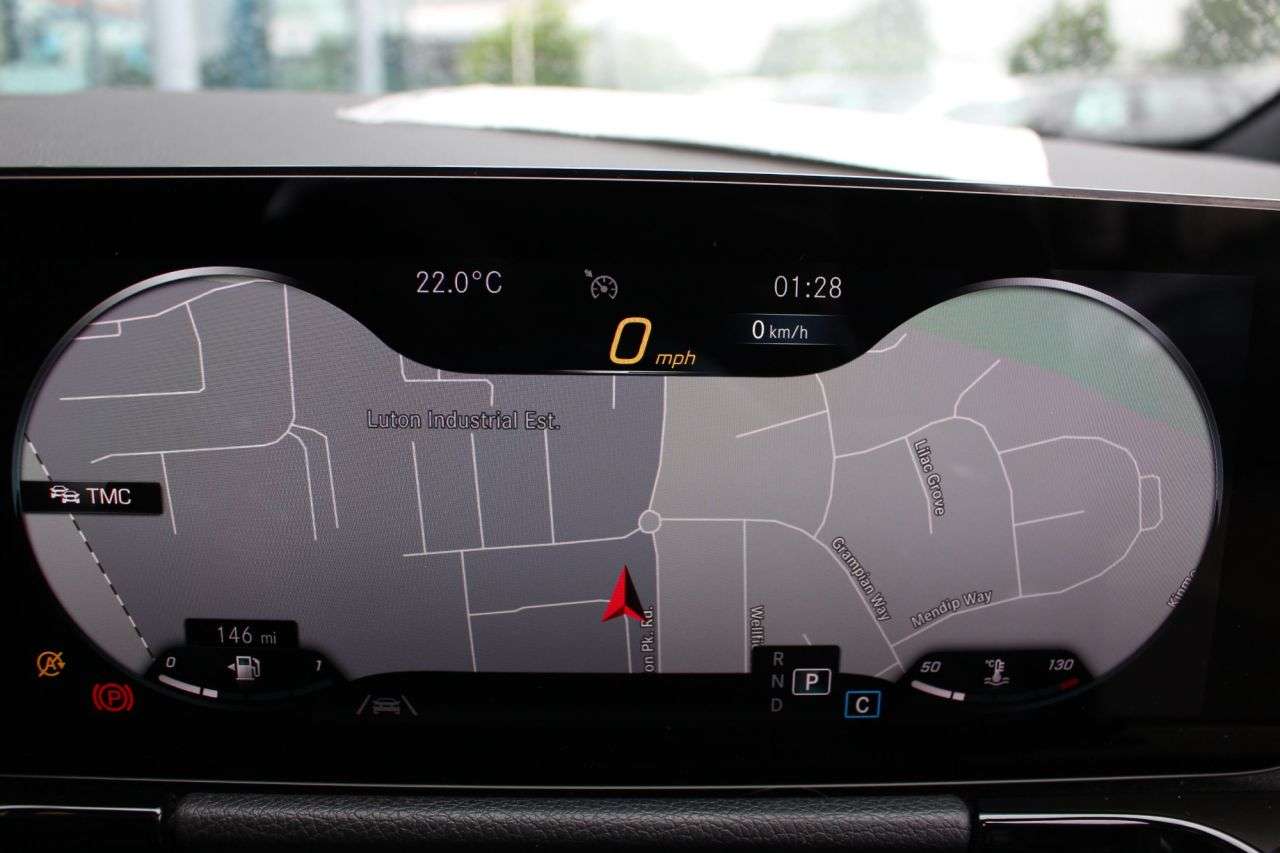 2021 MERCEDES-BENZ GLA 2021 MERCEDES-BENZ GLA