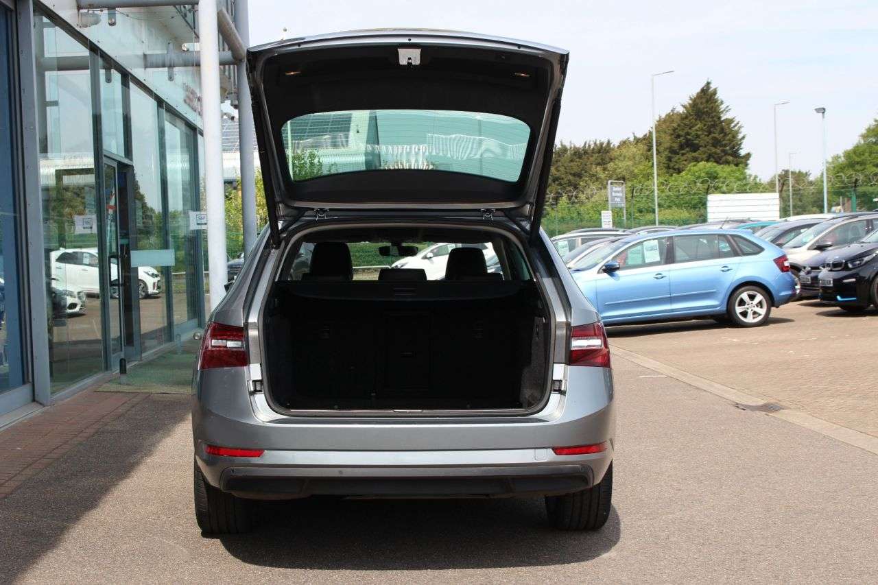 2017 SKODA SUPERB 2017 SKODA SUPERB