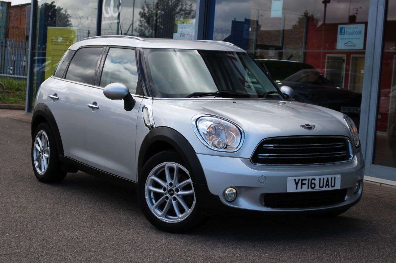 A 2016 MINI COUNTRYMAN 1.6 Cooper D SUV 5dr Diesel Manual Euro 5 (s/s) (112 ps) NAV, CHILI PK, LTH A 2016 MINI COUNTRYMAN 1.6 Cooper D SUV 5dr Diesel Manual Euro 5 (s/s) (112 ps) NAV, CHILI PK, LTH