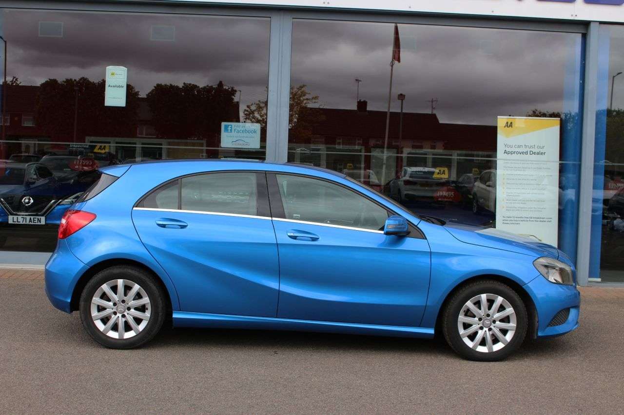 A 2015 MERCEDES-BENZ A-CLASS 1.6 A180 SE Hatchback 5dr Petrol 7G-DCT Euro 6 (s/s) (122 ps) £35 TAX, BLUE A 2015 MERCEDES-BENZ A-CLASS 1.6 A180 SE Hatchback 5dr Petrol 7G-DCT Euro 6 (s/s) (122 ps) £35 TAX, BLUE