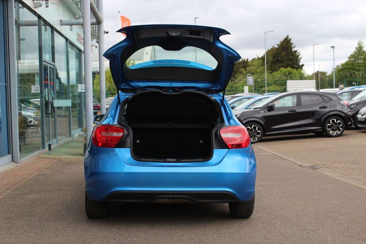 2015 MERCEDES-BENZ A-CLASS 2015 MERCEDES-BENZ A-CLASS