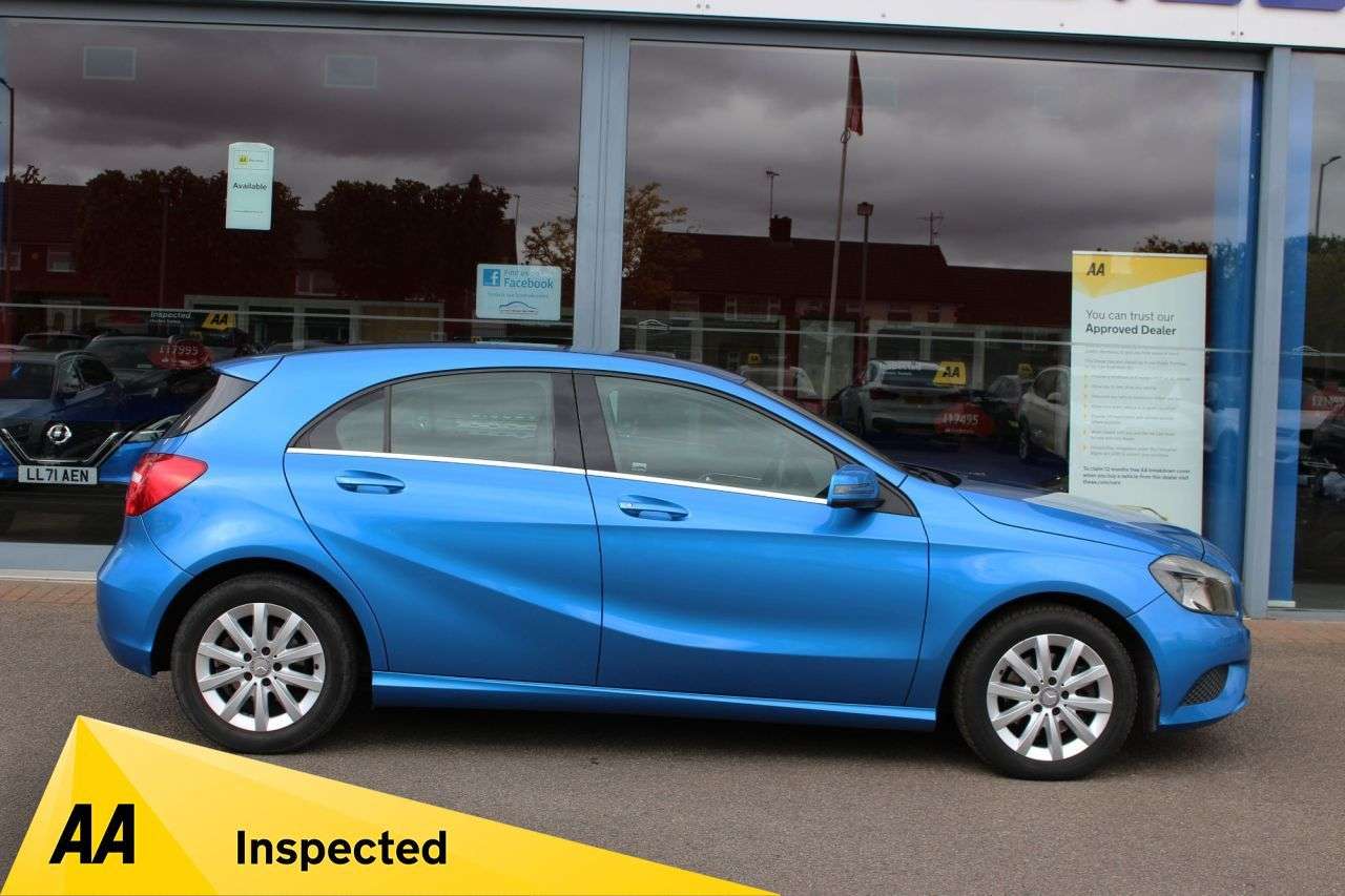 A 2015 MERCEDES-BENZ A-CLASS 1.6 A180 SE Hatchback 5dr Petrol 7G-DCT Euro 6 (s/s) (122 ps) £35 TAX, BLUE A 2015 MERCEDES-BENZ A-CLASS 1.6 A180 SE Hatchback 5dr Petrol 7G-DCT Euro 6 (s/s) (122 ps) £35 TAX, BLUE