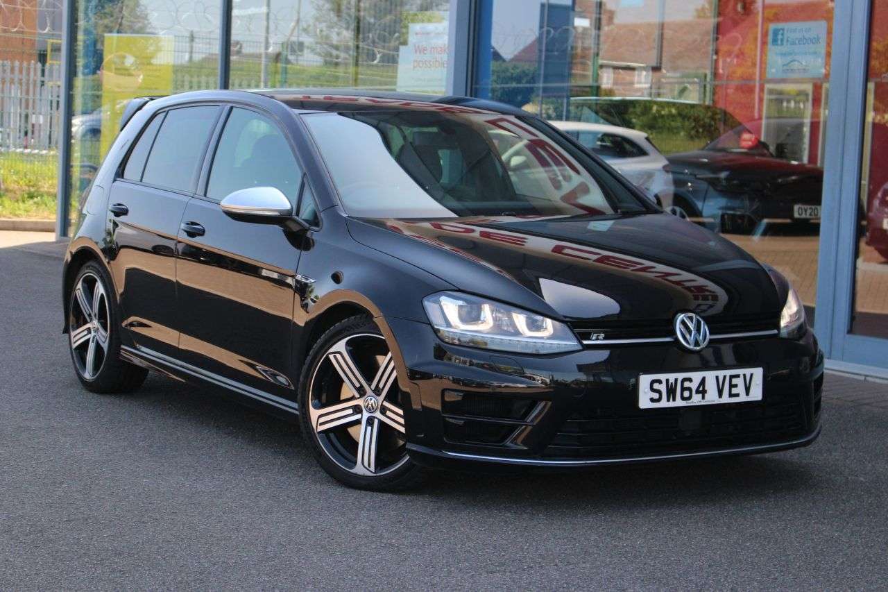 A 2014 VOLKSWAGEN GOLF 2.0 TSI BlueMotion Tech R Hatchback 5dr Petrol Manual 4Motion Euro 6 (s/s) A 2014 VOLKSWAGEN GOLF 2.0 TSI BlueMotion Tech R Hatchback 5dr Petrol Manual 4Motion Euro 6 (s/s)
